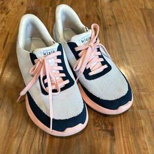 Kizik - Athens - Women’s 9.5